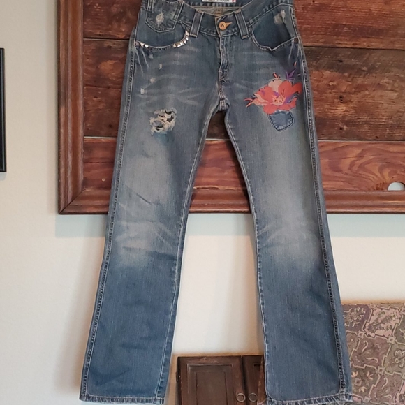 Levi's embroidered jeans Clearance